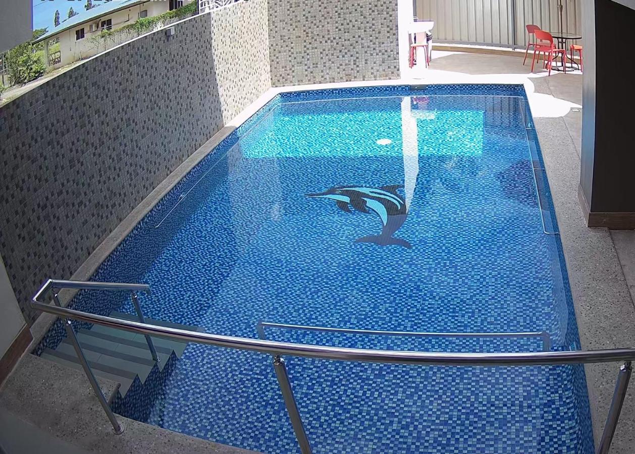 Vualiku Hotel & Apartments نادي المظهر الخارجي الصورة