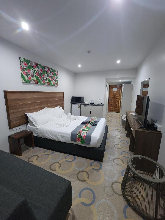 Vualiku Hotel & Apartments نادي المظهر الخارجي الصورة